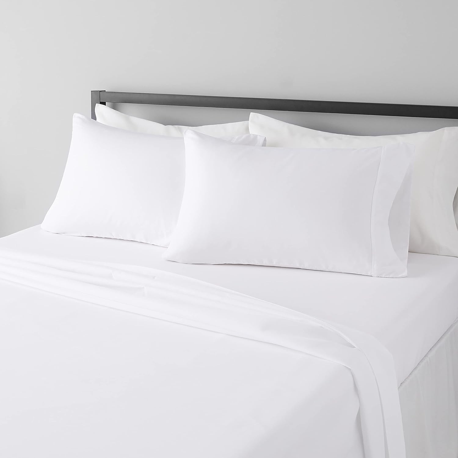 Amazon Basics Lightweight Super Soft Breathable Wrinkle-Resistant Microfiber 4-Piece Bed Sheet Set with 14-Inch Deep Pockets, Queen, Bright White, Solid
