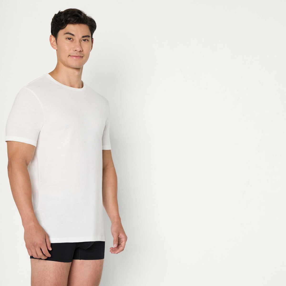 Amazon Essentials Men's Slim Fit Crewneck Undershirts, Pack of 6