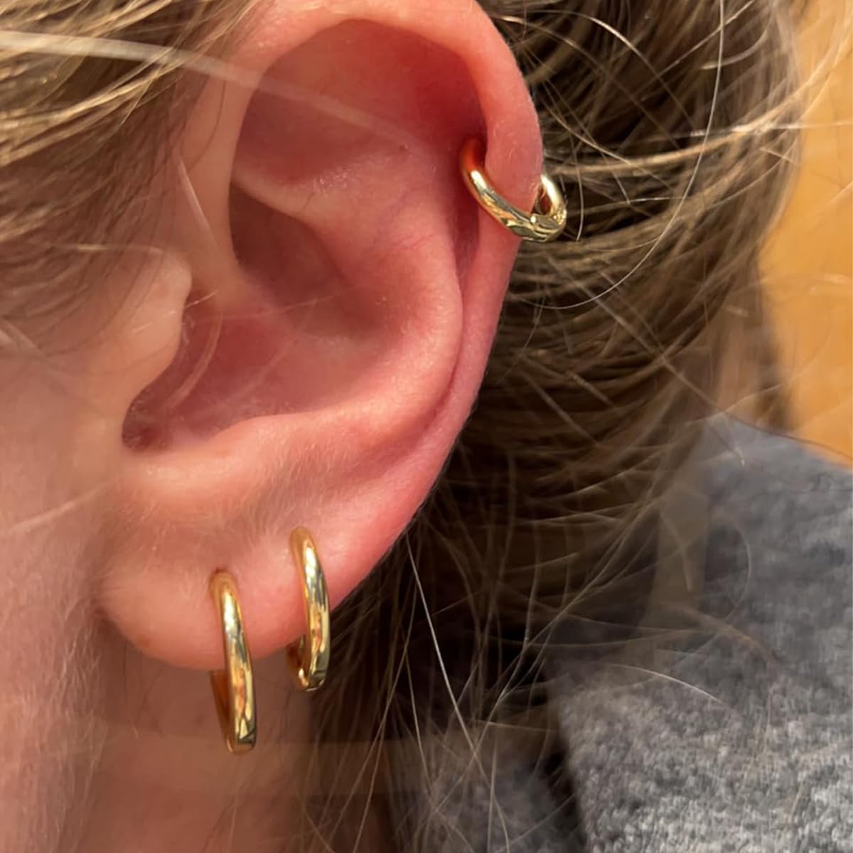 1 Pair 6mm Small Hoop Earrings for Women, Huggie Hoop Earrings (Gold/1.6mm)