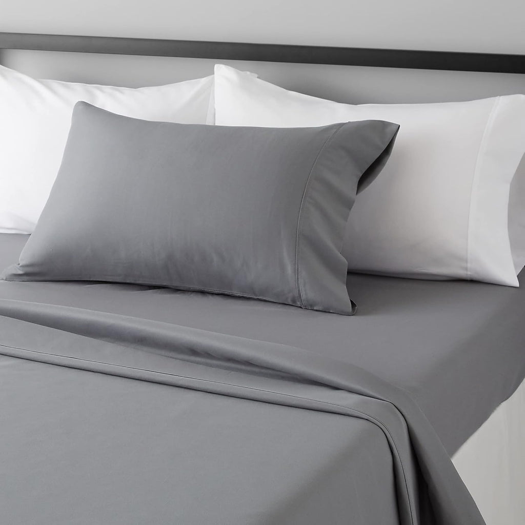 Amazon Basics Lightweight Super Soft Breathable Wrinkle-Resistant Microfiber 4-Piece Bed Sheet Set with 14-Inch Deep Pockets, Queen, Bright White, Solid