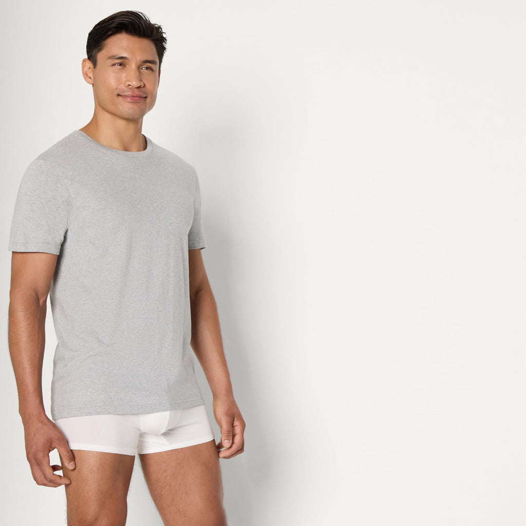 Amazon Essentials Men's Slim Fit Crewneck Undershirts, Pack of 6