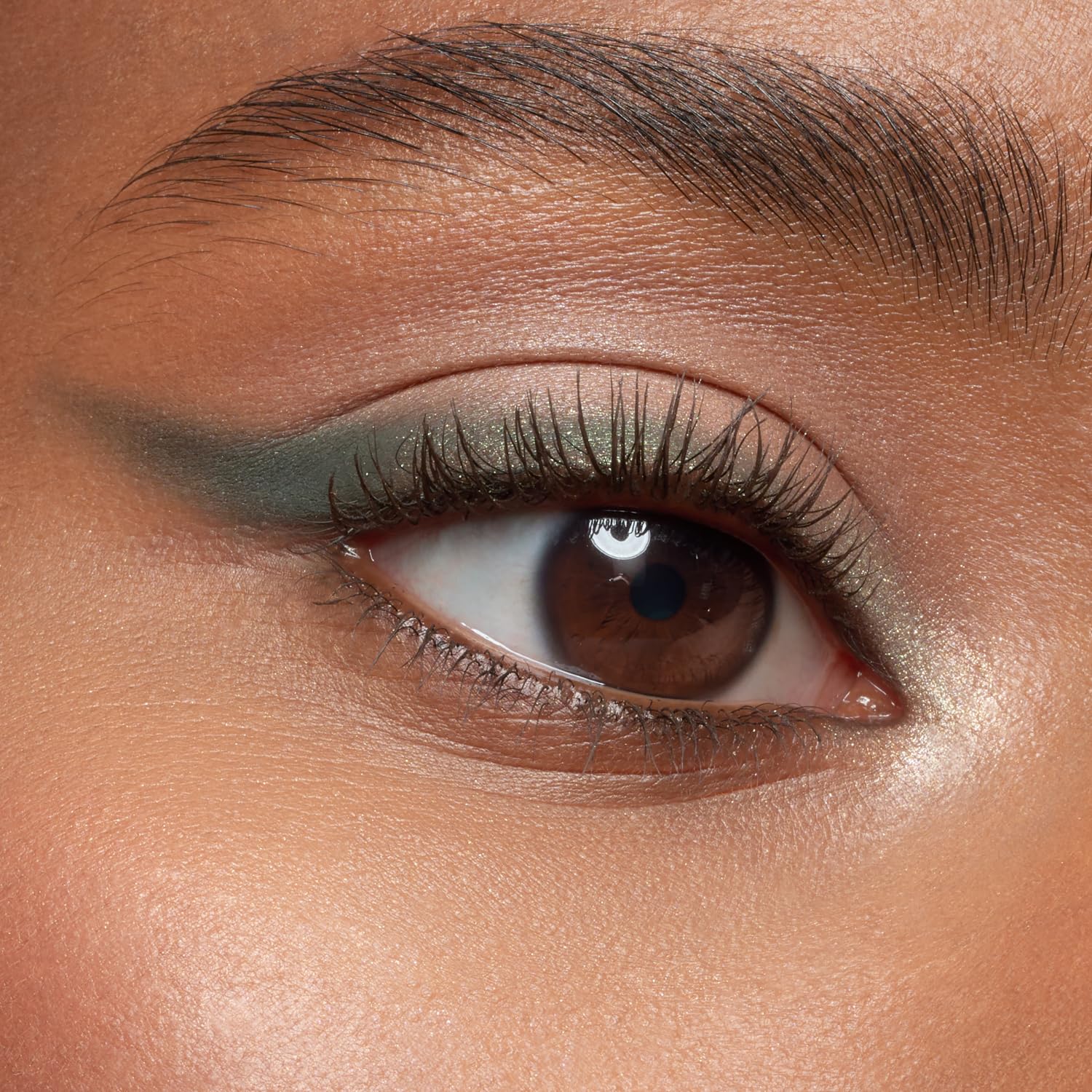 essence Lash Princess False Lash Effect Mascara, Black (Pack of 1) | Volumizing & Lengthening, Clump-Free Fiber Brush, Defines and Separates; Vegan, Cruelty Free, Paraben Free, Oil Free